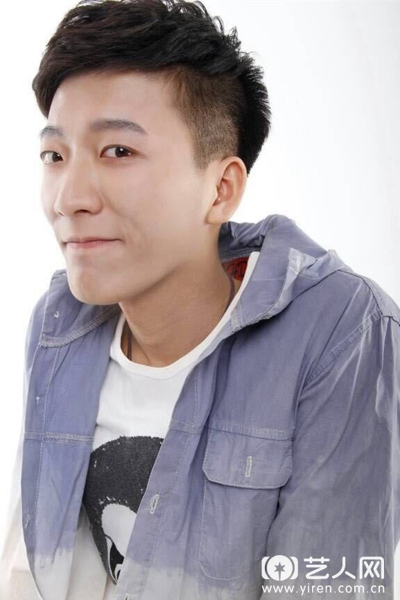 李卓航