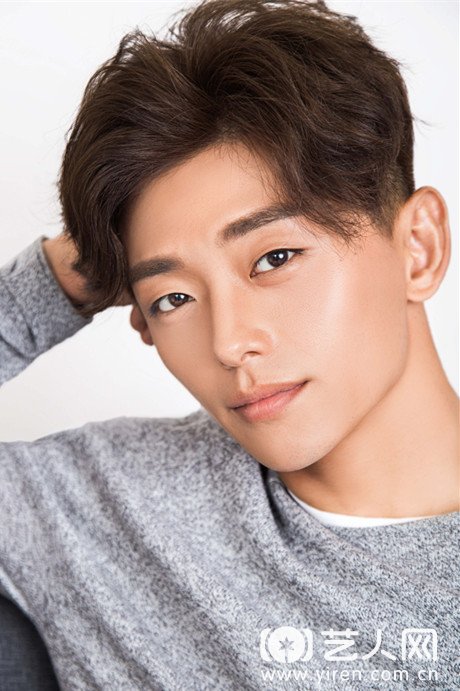 李德龙